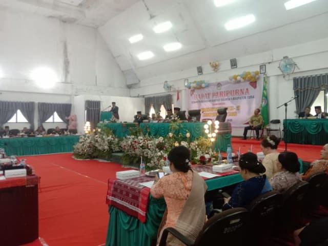 paripurna_hut_toba_ke27_bupati_effendi_napitupulu_harapkan_kerjasama_seluruh_pihak