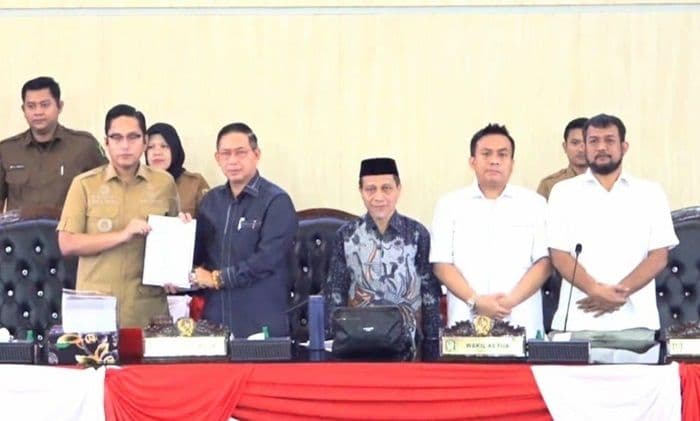 wali_kota_medan_dukung_perubahan_perda_kesehatan_siap_bahas_bersama_dprd