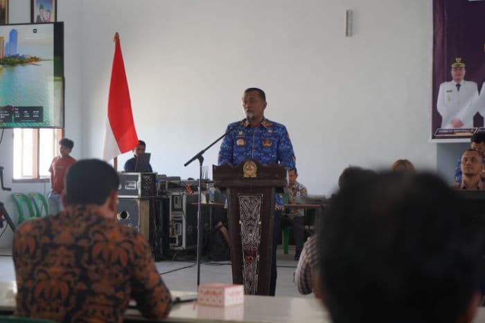 bupati_toba_dorong_desa_mandiri_dana_desa_2026_berkurang