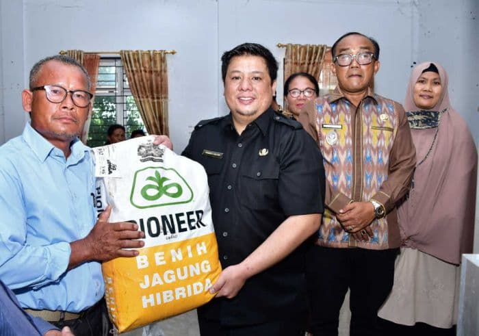 bupati_vandiko_gultom_bantuan_bibit_jagung_harus_dimanfaatkan_dan_bukan_untuk_dijual