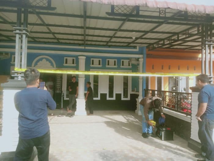 polres_labusel_olah_tkp_kasus_oknum_dishub_diduga_cabuli_anak_tiri