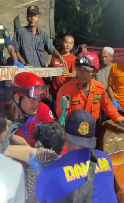 pria_di_tanjung_morawa_ditemukan_tewas_di_dalam_sumur_diduga_kehabisan_oksigen_