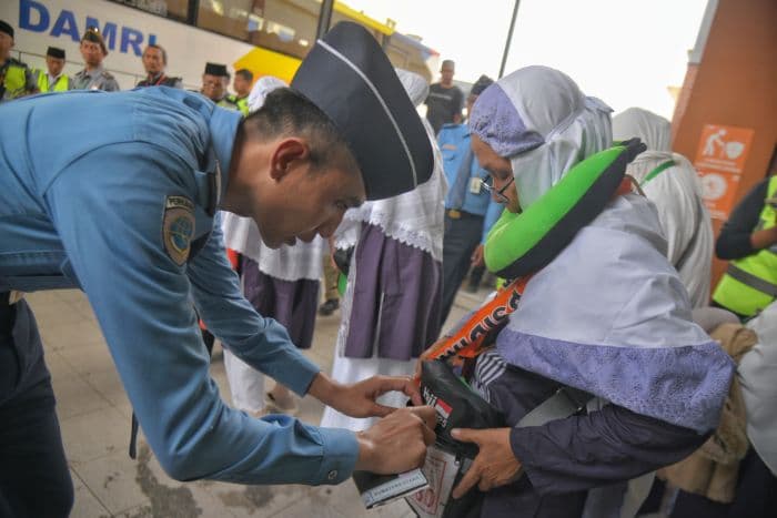 dua_calhaj_tapsel_gagal_berangkat_10_cadangan_masih_berpeluang
