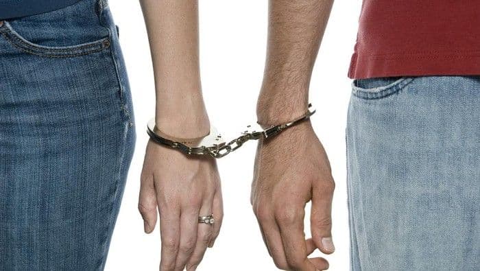 pelaku_pengirim_jasad_bayi_merupakan_saudara_kandung_dan_berpacaran