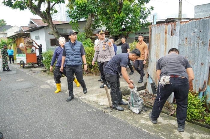 boyong_opd_saat_sapa_warga_rico_waas_minta_semua_keluhan_cepat_ditanggapi
