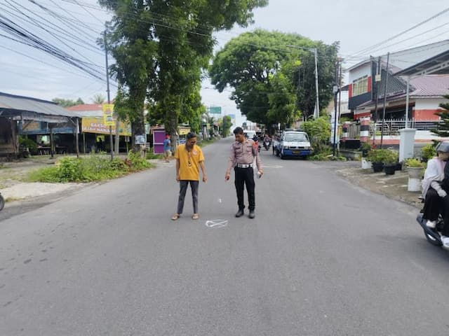 kecelakaan_di_jalan_melanthon_siregar_siantar_pengendara_tewas_usai_terbentur_truk