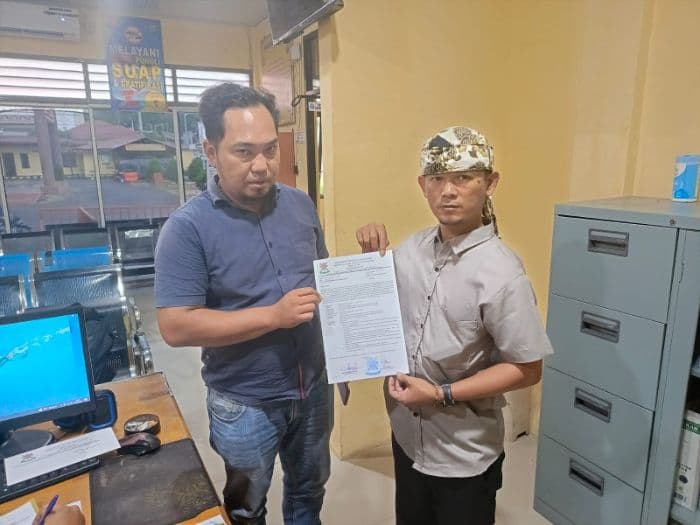 pedagang_pasar_horas_demo_tolak_perobohan_gedung_4_dan_tuntut_kepastian_pembangunan