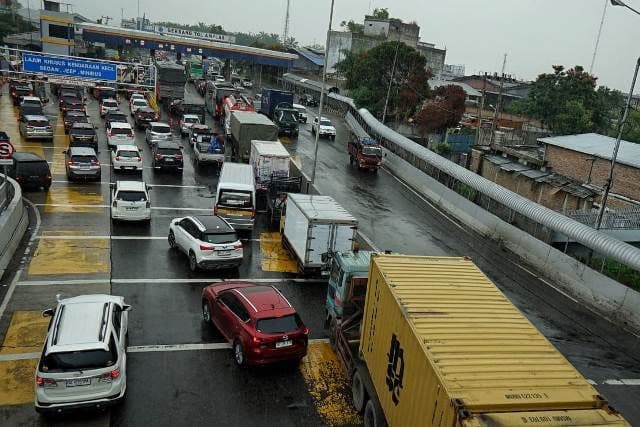 volume_kendaraan_masuk_ke_medan_saat_libur_iduladha_2025