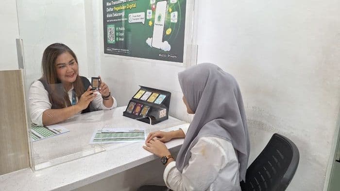 harga_emas_antam_anjlok_rp10000_saat_konflik_timur_tengah_memanas_ada_apa