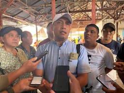 ratusan_pedagang_pasar_delitua_terancam_digusur_minta_pemkab_jangan_persulit_rakyat_kecil