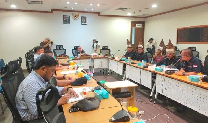 rdp_sengketa_lahan_nagur_bolagbridgestone_ditunda_dprd_sumut_soroti_absennya_bpn