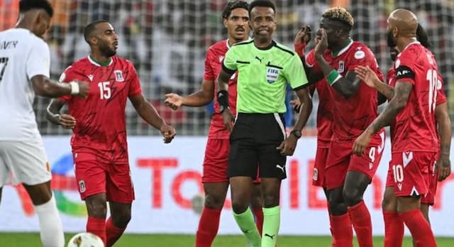 wasit_somalia_gagal_masuk_as_fifa_tak_bisa_intervensi_di_piala_dunia_2026