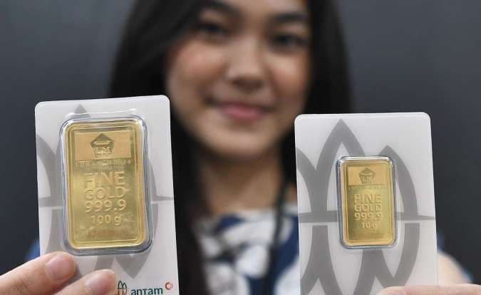 harga_emas_antam_turun_rp25000_kini_jadi_rp1945000_per_gram