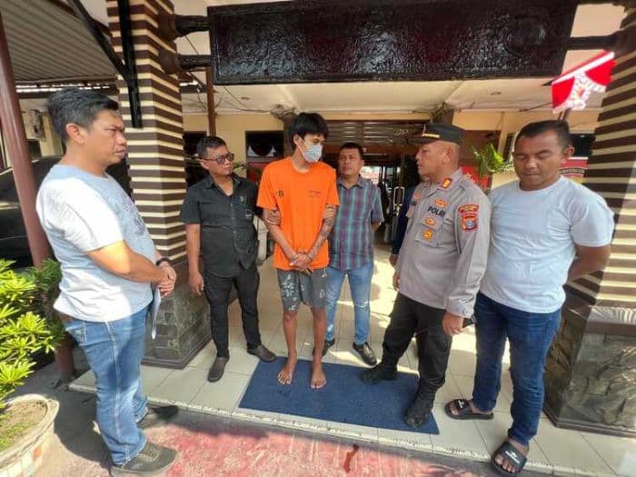 begal_sadis_todongkan_celurit_di_deli_serdang_satu_pelaku_ditangkap_dan_empat_buron