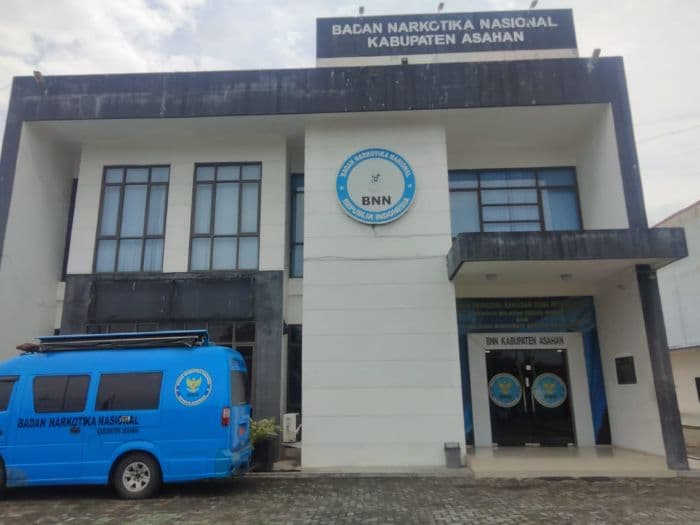 kepala_bnn_asahan_dicopot_usai_anggota_rampok_warga_pakai_senpi