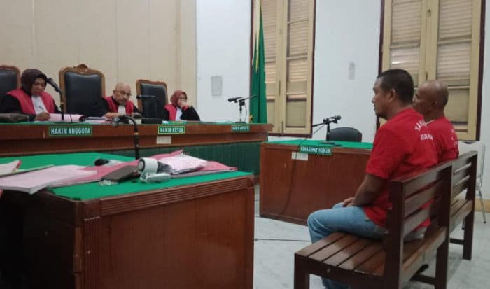 dua_pembuat_sim_palsu_di_medan_timur_dituntut_35_tahun_penjara