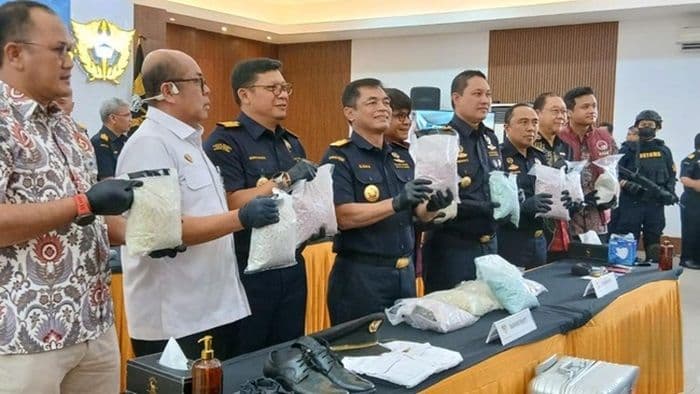 jaringan_pilot_narkoba_malaysiari_terkuak_polisi_tangkap_pilot_kedua_di_lembah_klang_
