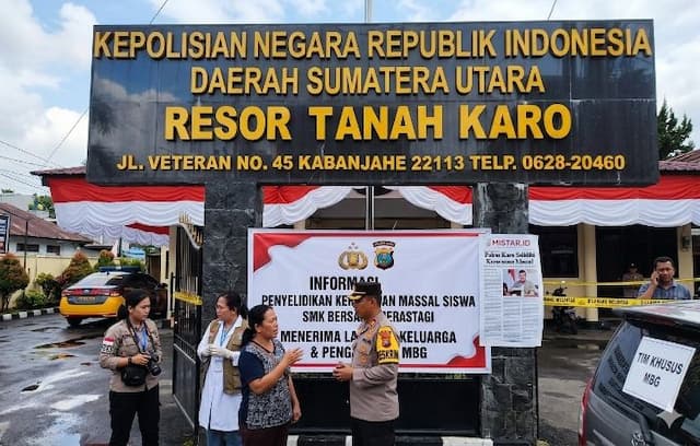 polres_karo_selidiki_keracunan_massal_siswa_smk_bersama_berastagi