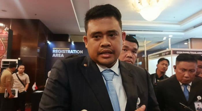 tanggapi_wacana_pemakzulan_bupati_tapteng_bobby_kasihan_masyarakat