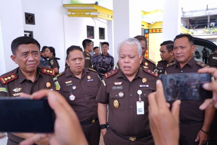 kajati_sumut_harli_siregar_ajak_kejari_nias_selatan_jaga_integritas_dan_profesionalitas
