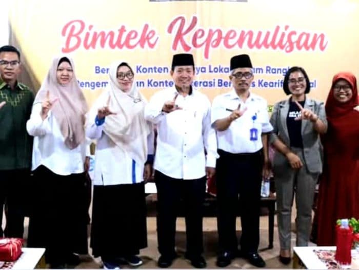 pj_sekda_tebing_tinggi_ajak_asn_dan_masyarakat_bangun_tradisi_menulis