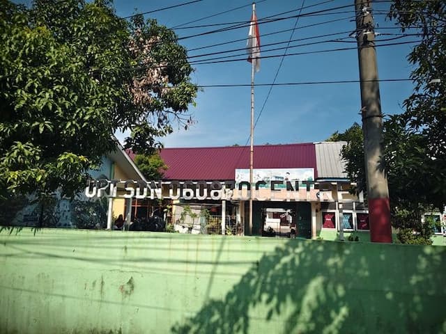 17_siswa_sdn_060870_medan_diduga_keracunan_mbg_dirawat_di_rs_imelda_pihak_sekolah_bungkam_