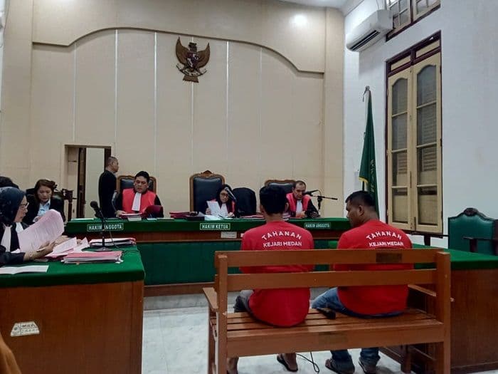 bobol_atm_modus_ganjal_tusuk_gigi_dua_pencuri_rp2829_juta_dituntut_35_tahun_di_pn_medan_