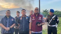 gempur_sarang_narkoba_jermal_polda_sumut_bnn_dan_tni_tangkap_5_pengguna