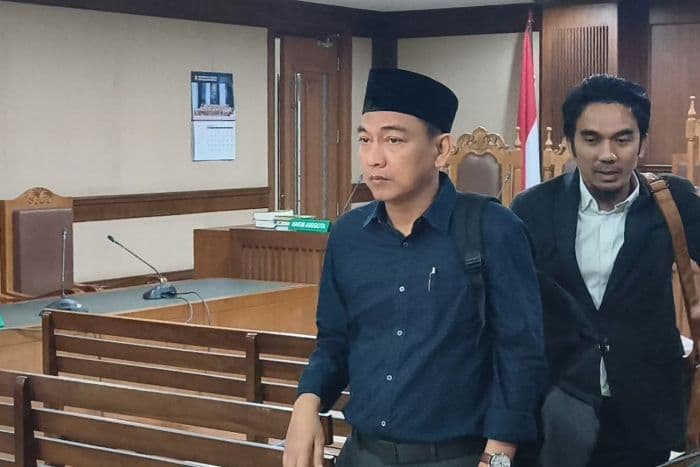 mantan_ketua_ombudsman_minta_dibebaskan_dalam_kasus_korupsi_tambang_nikel