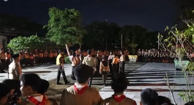 tak_punya_lahan_pramuka_binjai_gelar_persami_di_area_pujasera_kota