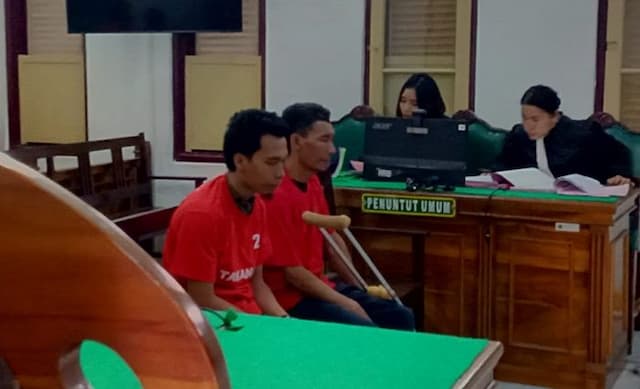hakim_pn_medan_tunda_putusan_bapak_dan_anak_pembunuh_sopir_taksi_online