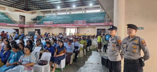 ribuan_umat_kristiani_hadiri_natal_bimas_kristen_jajaran_kemenag_sumut_di_stabat