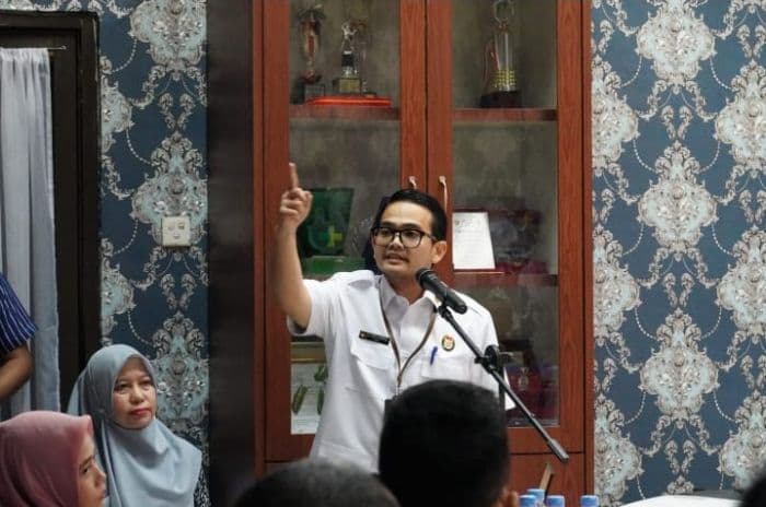 video_viral_penolakan_pasien_rsud_kumpulan_pane_ini_tanggapan_asisten_i_penasihat_khusus_presiden