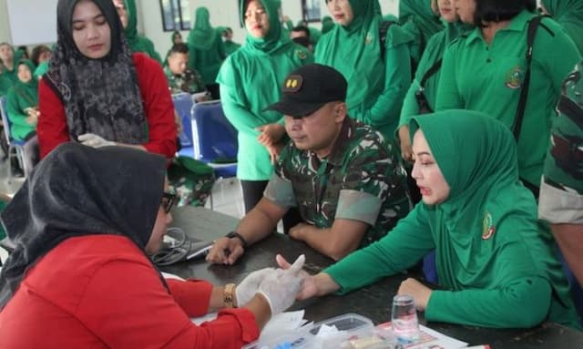 100_kantong_darah_terkumpul_dalam_peringatan_hut_ke80_persit_kck_kodim_0204ds_
