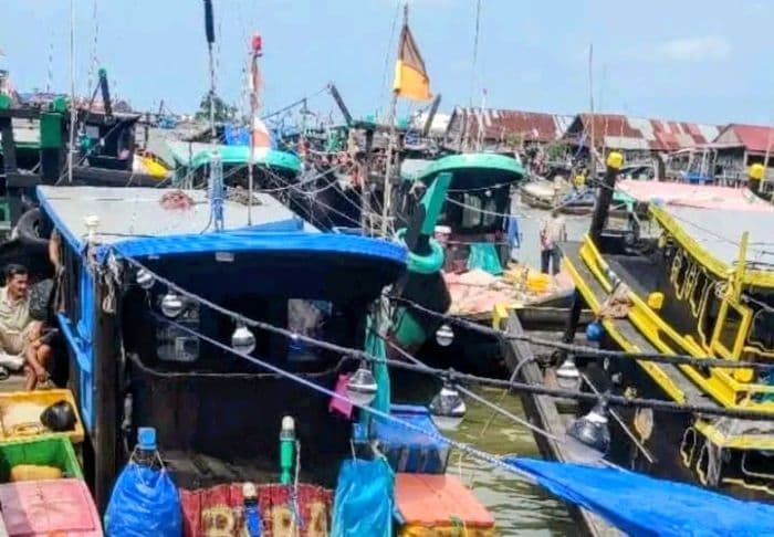 nelayan_5_gt_di_batu_bara_masih_bisa_akses_bbm_subsidi_secara_manual