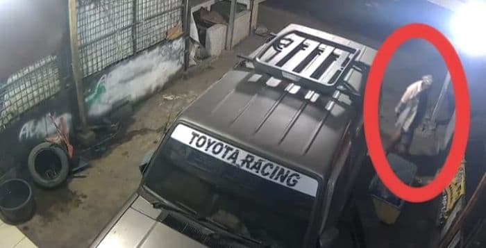 odgj_bakar_mobil_warga_di_jalan_kebun_kopi_marindal