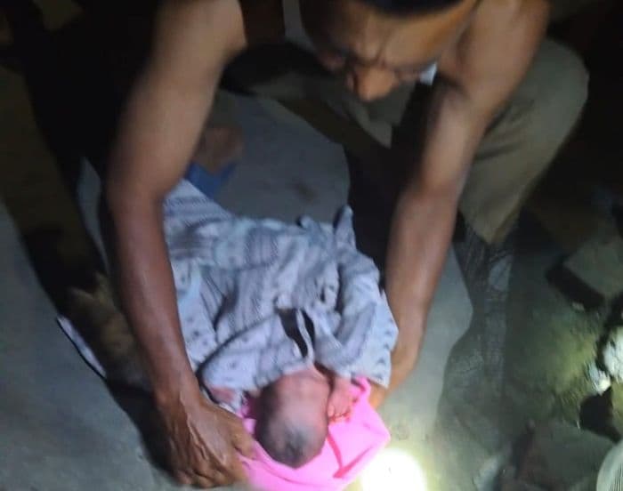 bayi_baru_lahir_dibuang_di_batu_bara