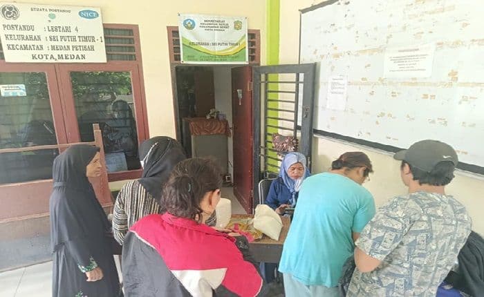 antusias_warga_tinggi_barang_pasar_murah_sei_putih_timur_habis_terjual