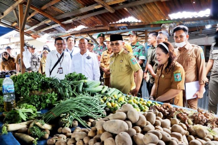 harga_dan_stok_aman_bupati_simalungun_cek_pasar_serbelawan