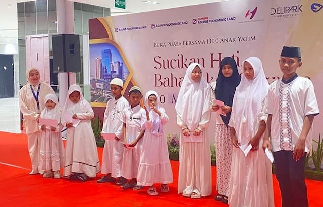 delipark_mall_ajak_anak_yatim_nonton_film_dan_berbagi_kebahagiaan_ramadan