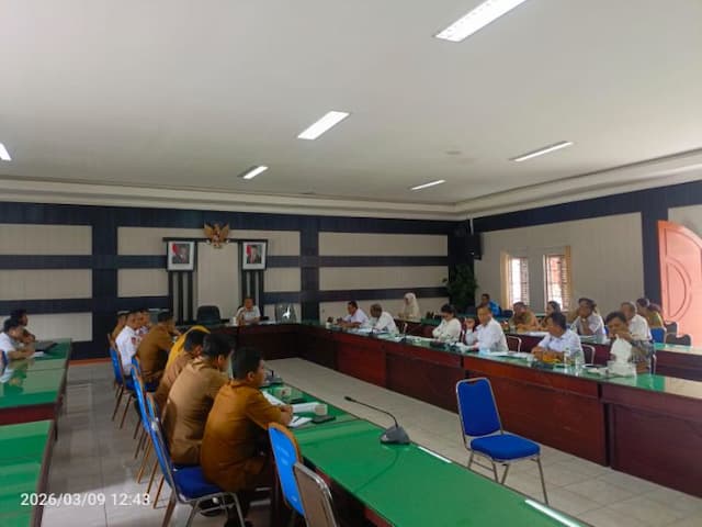 pemkab_simalungun_hanya_terima_rp3_juta_per_bulan_dari_retribusi_parkir_di_parapat