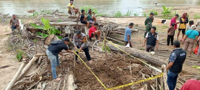 warga_temukan_kerangka_manusia_di_tapsel_diduga_korban_banjir