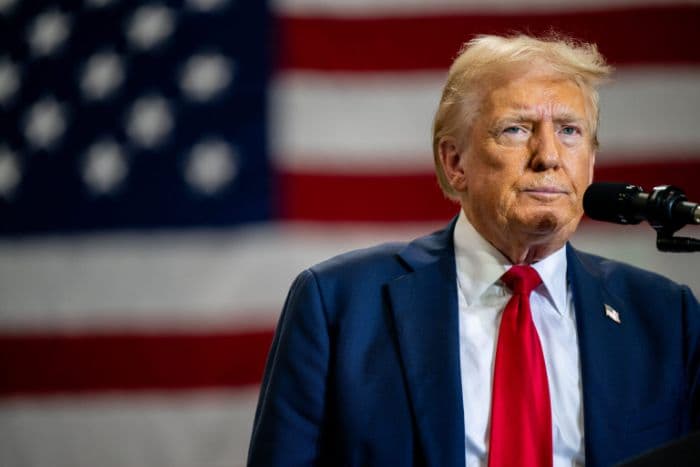 trump_larang_warga_dari_12_negara_memasuki_as