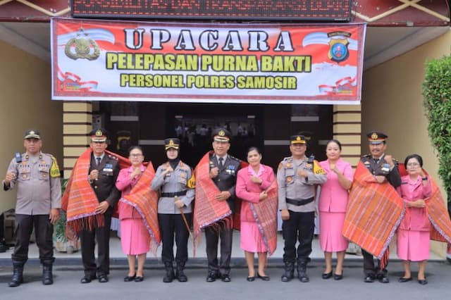 tiga_perwira_polres_samosir_purna_bakti_ini_pesan_kapolres