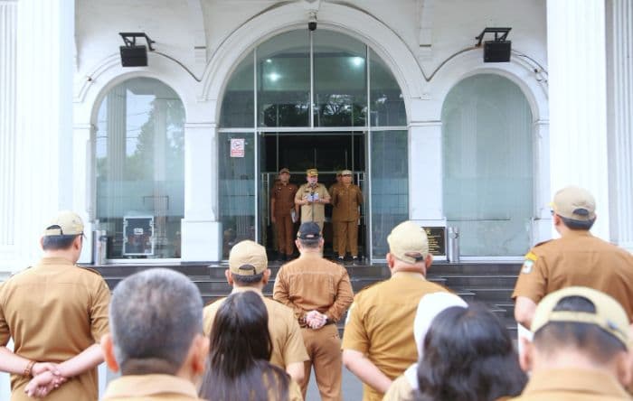 asn_pemko_pematangsiantar_wfh_setiap_jumat_dorong_efisiensi_energi_