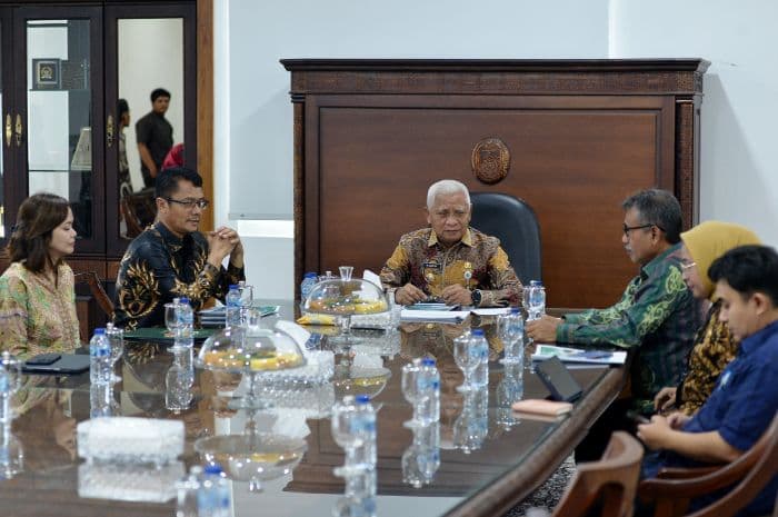 dampak_program_gubernur_bobby_di_nias_terasa_layanan_kesehatan_di_rs_tafaeri_meningkat