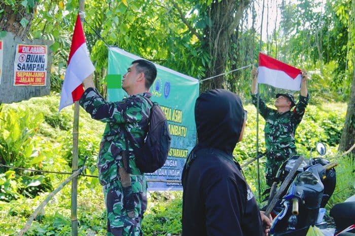 gerakan_asri_digencarkan_di_labuhanbatu_tni_dan_warga_gotong_royong_massal_bersihkan_kota