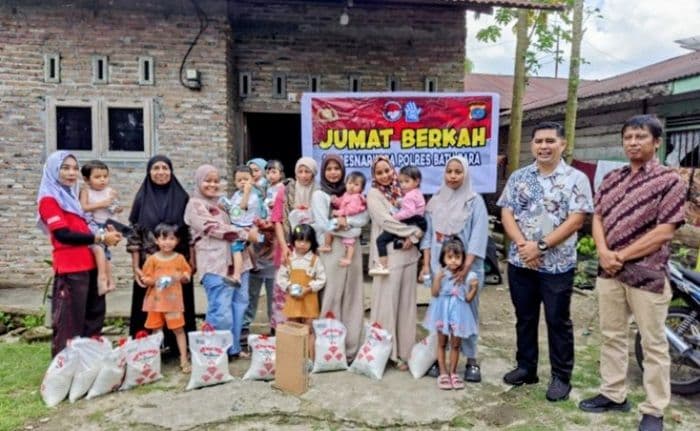 jumat_berkah_polres_batu_bara_baksos_untuk_anak_stunting_sambil_edukasi_bahaya_narkoba