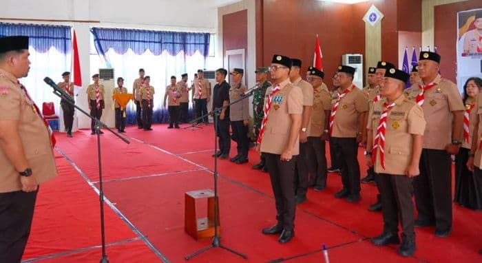 resmi_dilantik_bupati_fery_pimpin_mabicab_pramuka_labusel_20252030
