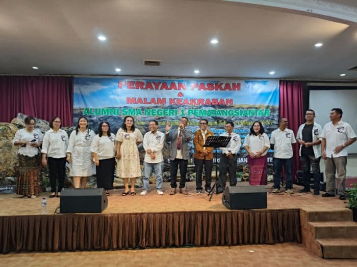 jelang_reuni_akbar_alumni_sman_1_pematangsiantar_gelar_paskah_dan_malam_keakraban_
